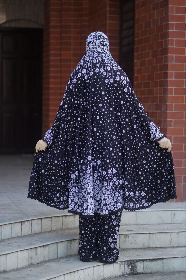 WhatsApp_Image_2025_05_06_at_00_46_24_4b95c56f-600x900