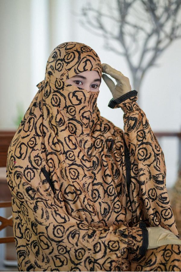 WhatsApp_Image_2025_10_20_at_00_25_09_8a44cf5b-600x900