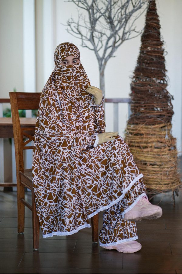 WhatsApp_Image_2025_10_20_at_00_25_24_03460fb5-600x900